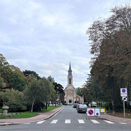 Le Cyrano, Deauville - App. T2 Proche De La Mer Esterno foto